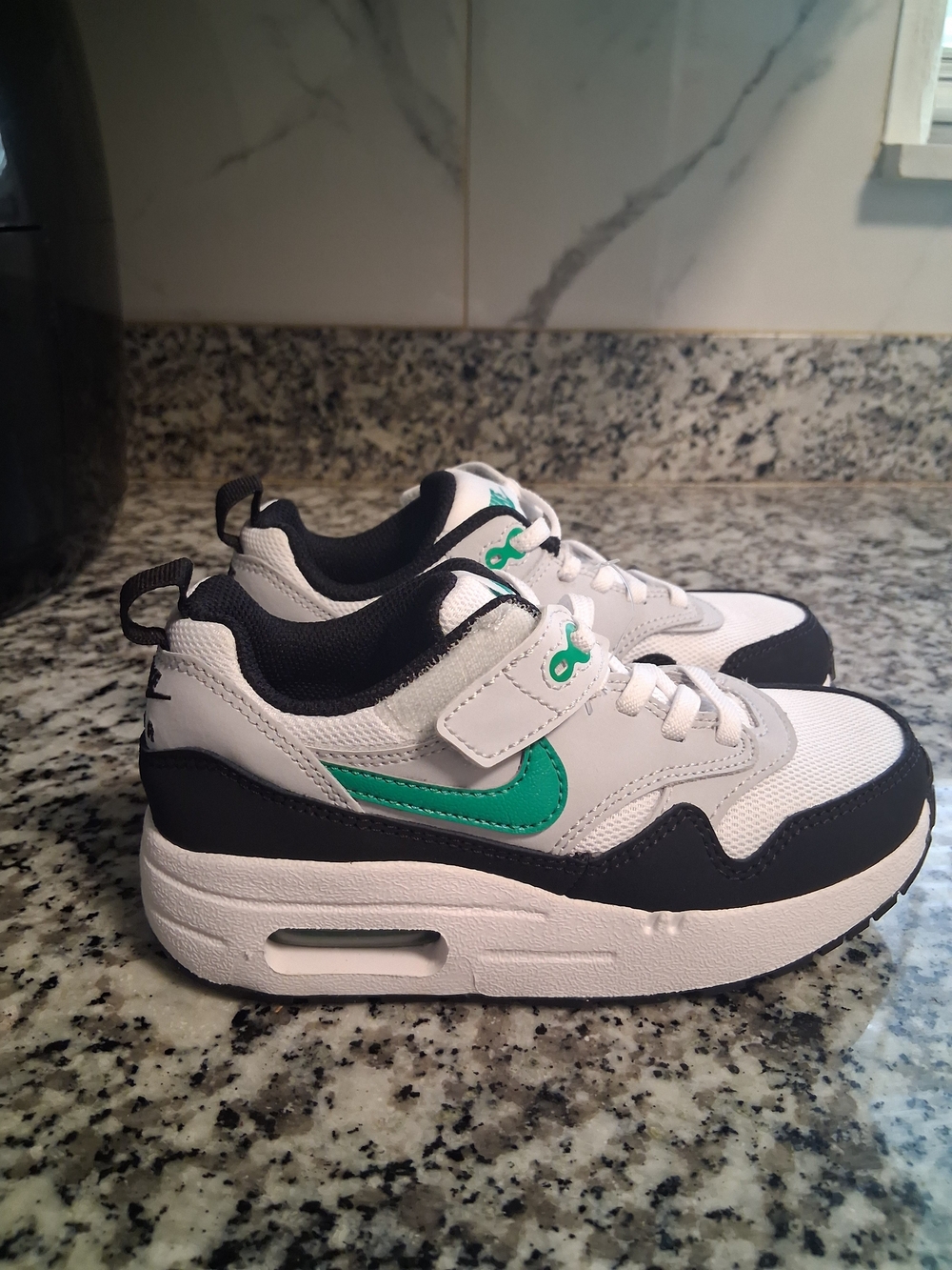 Kids Air Nike  White Black Sneakers with Teal Swoosh Size 12C